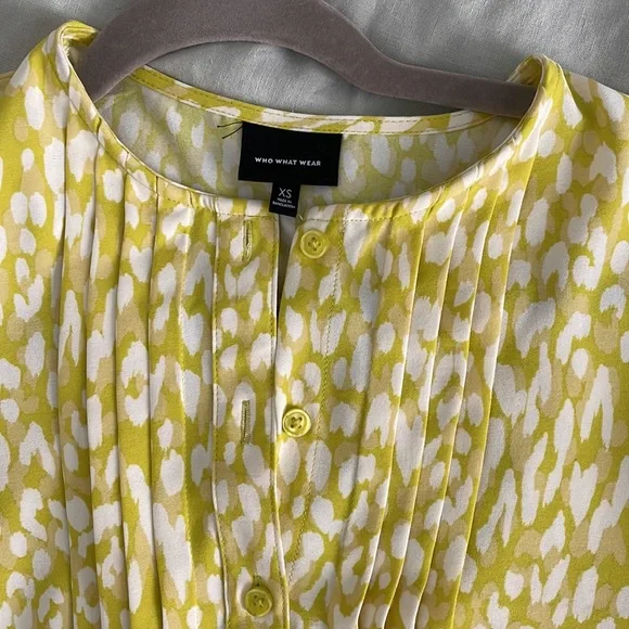 Who what wear yellow printed dress. Button up front - Picture 4 of 4